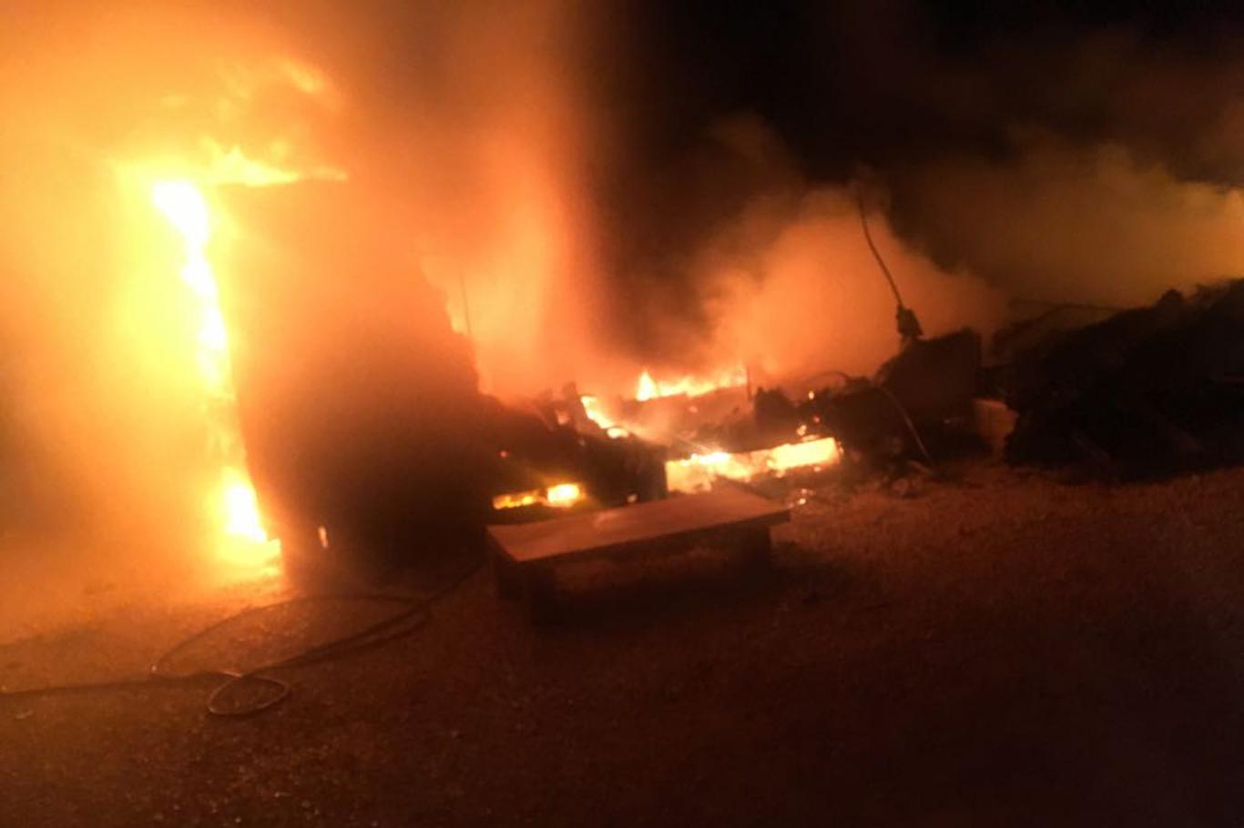 Nusaybin'de oto galeri yangını